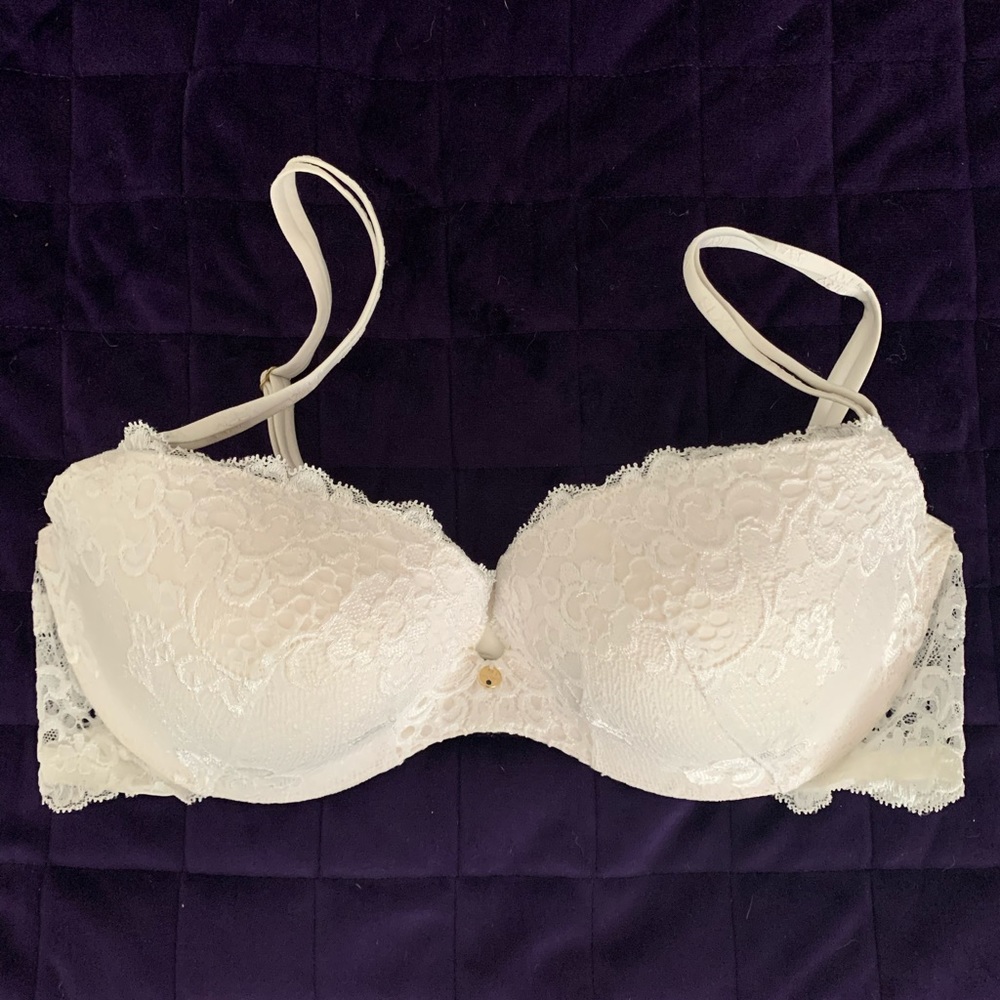Victoria’s Secret Very Sexy padded Demi bra. 36C